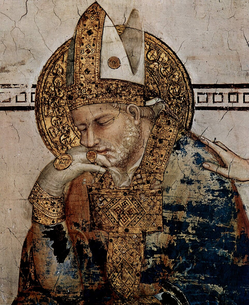 Fresco de san Martín de Tours con mitra dorada y aureola, ojos cerrados y la mano junto al rostro