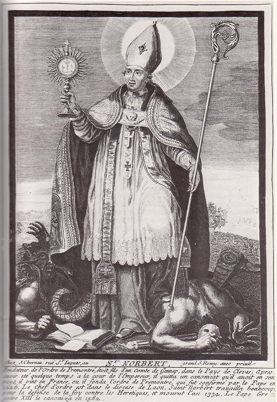 Grabado de san Norberto con mitra y báculo, alzando una custodia, con un demonio derribado a sus pies