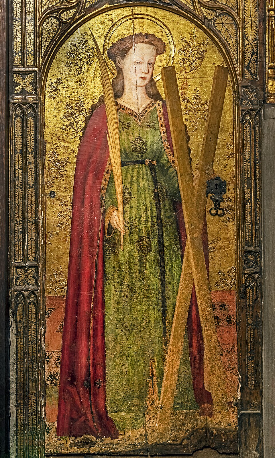Pintura sobre tabla de santa Eulalia con manto rojo y corona, sosteniendo una palma y una cruz en aspa